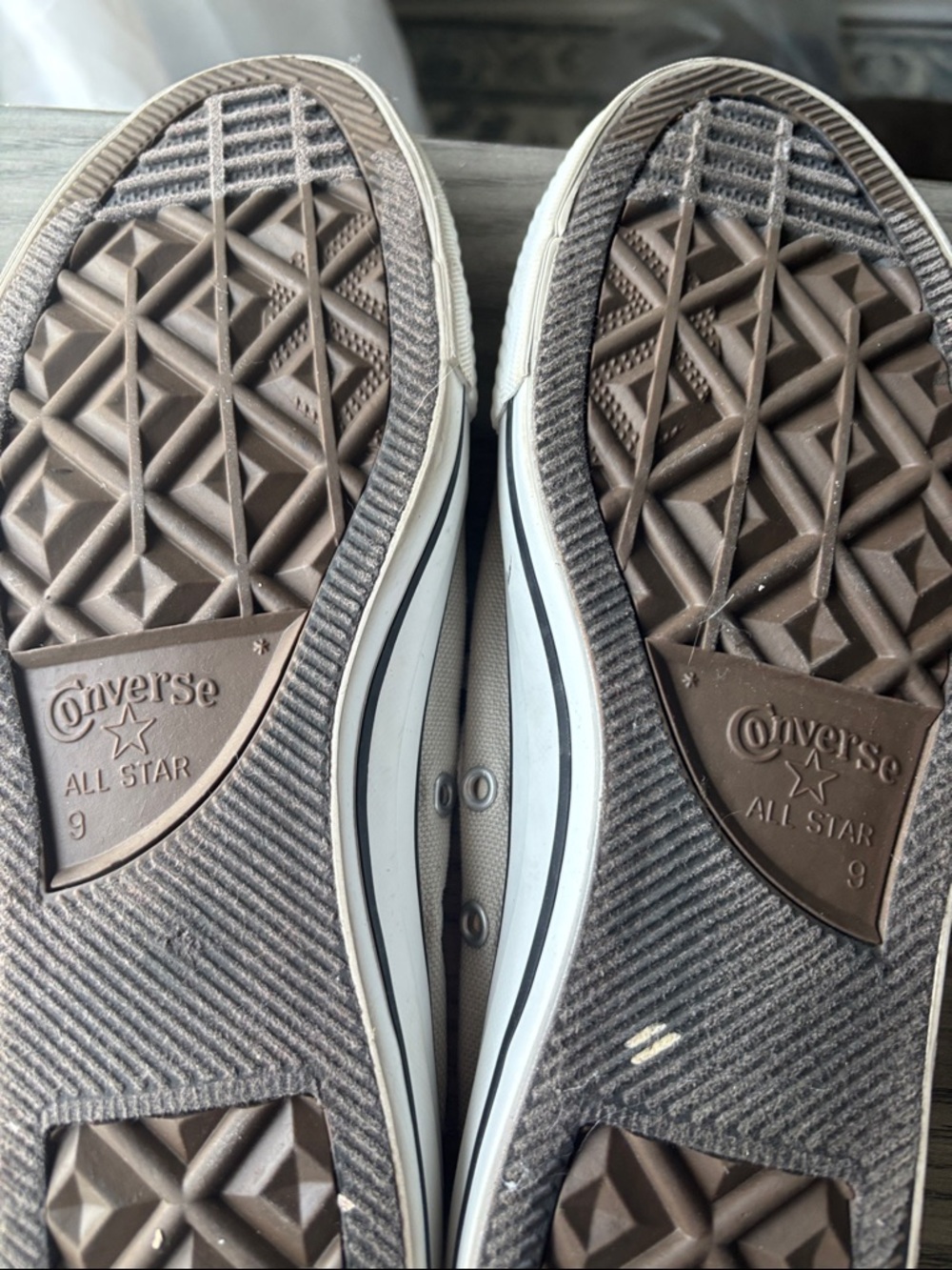 Converse Slip-On Low-Top Sneakers in Cream and White - Picture 3 of 3